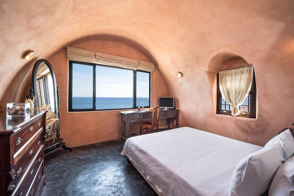 Ramni House: Private Villa With Pool By The Sea Oía Exteriör bild
